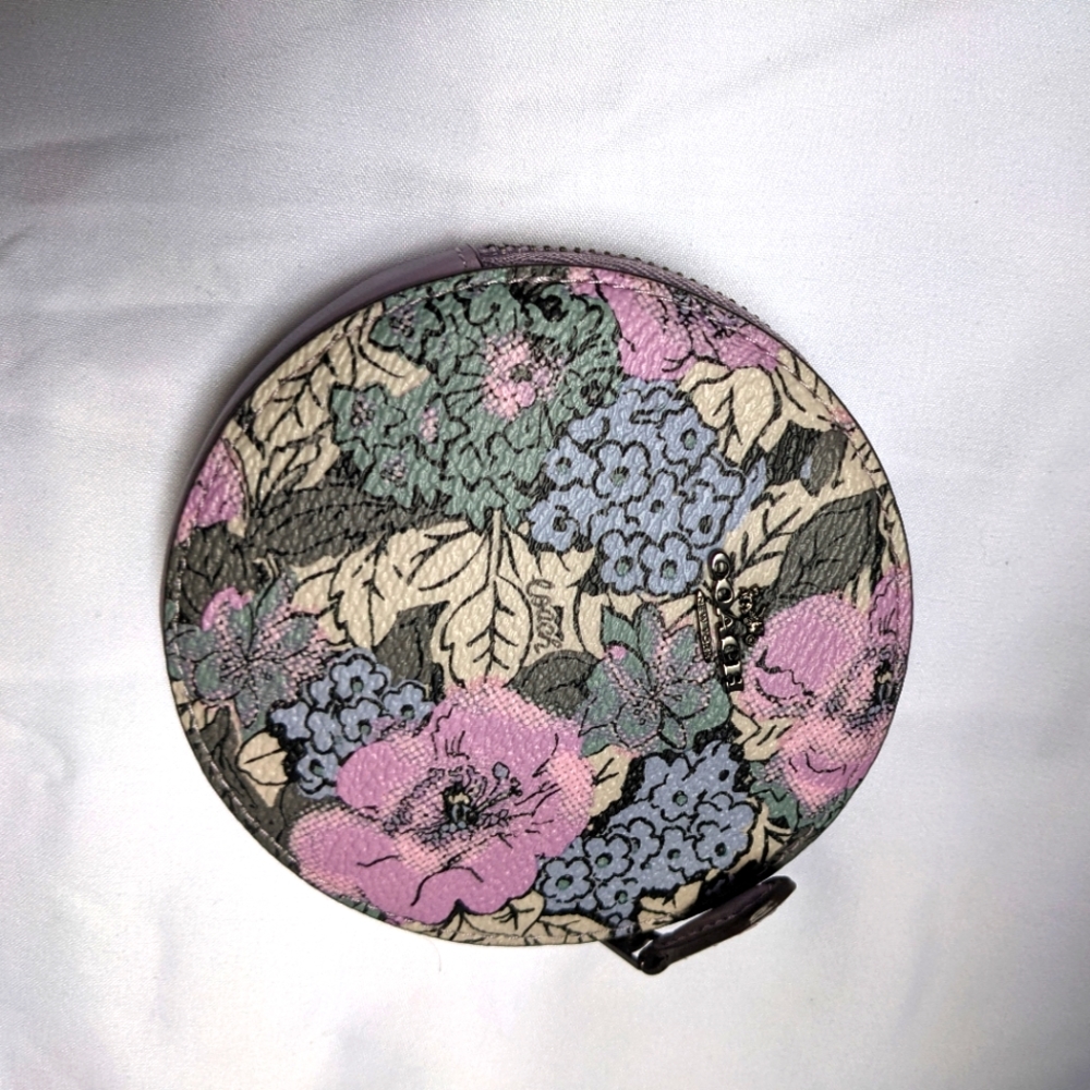 Coach Heritage Floral Round Coin Case